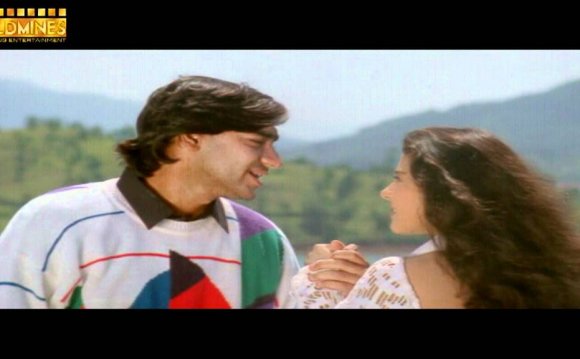 Kajol s Superhit Song-Pehli